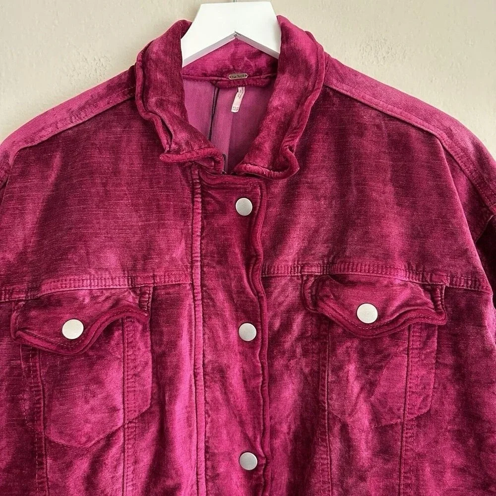 Free People Trucker Jacket Women XS/S Magenta Velvet Corduroy Snap Front Boho - Picture 4 of 15